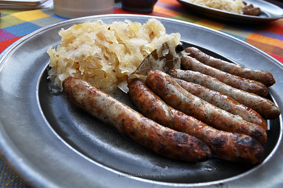 Read more about the article A Taste of Tradition: Exploring the Traditional Food of Germany